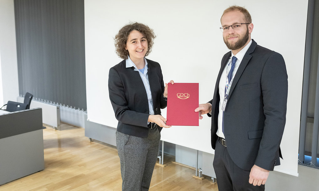 <span>Dennis Quentin awarded by the largest chemical society in Europe</span>