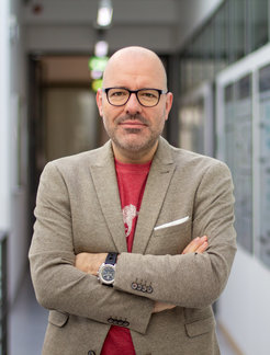 Prof. Dr. Stefan Raunser